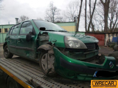 Купить Renault Clio, 1.1, 2002 года с пробегом, цена 1592 руб., id 18399