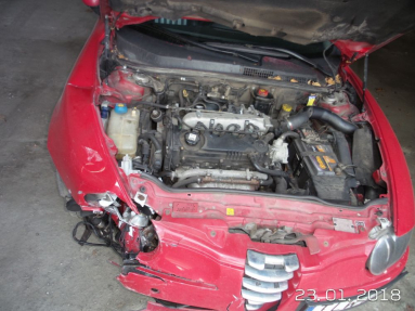 Купить Alfa Romeo 147, 1.9, 2002 года с пробегом, цена 1592 руб., id 18402