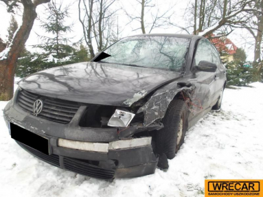 Купить Volkswagen Passat, 1.9, 1996 года с пробегом, цена 1592 руб., id 18417