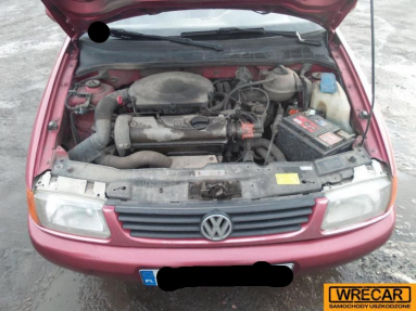 Купить Volkswagen Polo, 1.3, 1995 года с пробегом, цена 3253 руб., id 18420