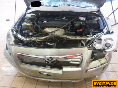Купить Toyota Avensis, 2.0, 2006 года с пробегом, цена 35640 руб., id 18544