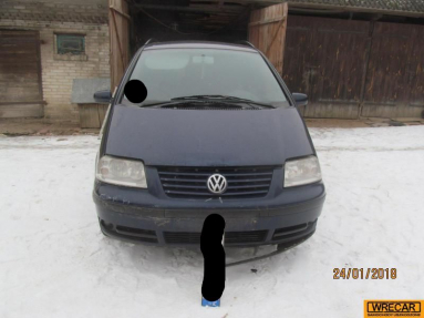 Купить Volkswagen Sharan, 1.9, 2000 года с пробегом, цена 3253 руб., id 18564