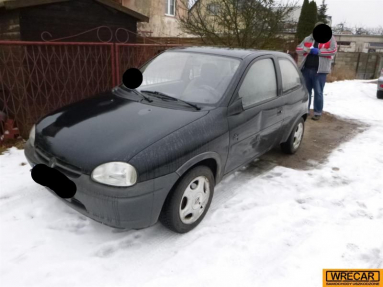 Купить Opel Corsa, 1.2, 1995 года с пробегом, цена 3253 руб., id 18571