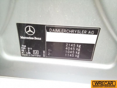 Купить Mercedes-Benz E 220 CDI E 220 CDI, 2.1, 2002 года с пробегом, цена 48581 руб., id 18599
