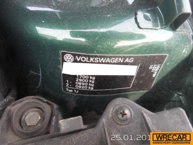 Купить Volkswagen Golf, 1.6, 1999 года с пробегом, цена 3253 руб., id 18646