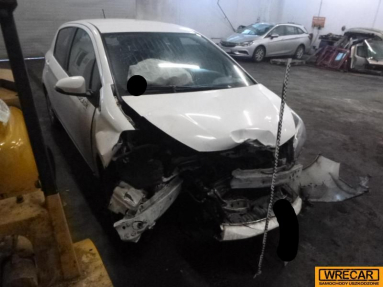 Купить Toyota Yaris, 1.0, 2015 года с пробегом, цена 66436 руб., id 18710