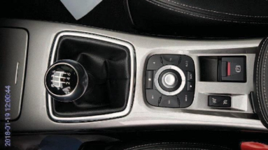 Купить Renault Laguna, 2.0, 2015 года с пробегом, цена 604497 руб., id 18724