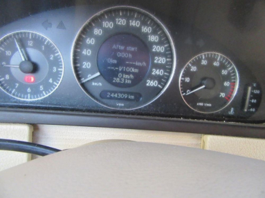 Купить Mercedes-Benz CLK-Klasse CLK 240, 2.6, 2002 года с пробегом, цена 218754 руб., id 18773