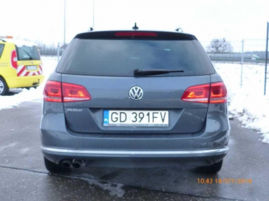 Купить Volkswagen Passat, 2.0, 2013 года с пробегом, цена 679030 руб., id 18812