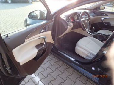 Купить Opel Insignia, 2.0, 2010 года с пробегом, цена 405189 руб., id 18820