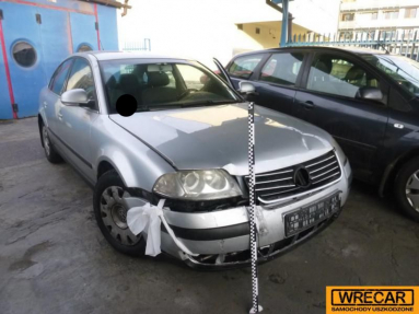 Купить Volkswagen Passat, 1.9, 2004 года с пробегом, цена 3253 руб., id 18836