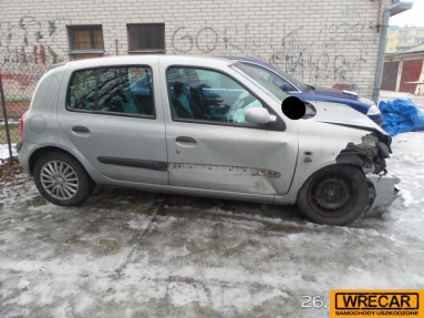 Купить Renault Clio, 1.1, 2002 года с пробегом, цена 1592 руб., id 18865