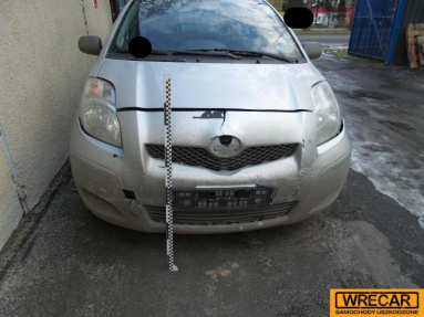 Купить Toyota Yaris, 1.4, 2010 года с пробегом, цена 35640 руб., id 18876