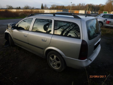 Купить Opel Astra, 2.0, 2003 года с пробегом, цена 3183 руб., id 18917