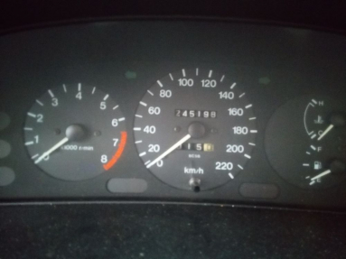 Купить Mazda 323, 1.3, 1995 года с пробегом, цена 1592 руб., id 18927