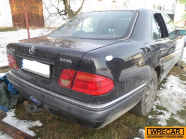 Купить Mercedes-Benz E 220 E 220 Diesel, 2.2, 1996 года с пробегом, цена 1592 руб., id 18943