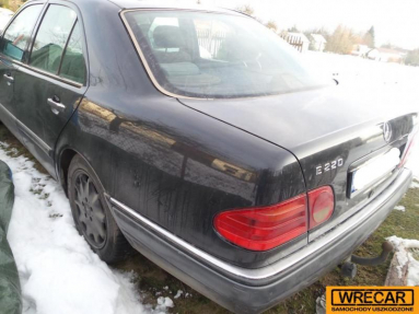 Купить Mercedes-Benz E 220 E 220 Diesel, 2.2, 1996 года с пробегом, цена 1592 руб., id 18943