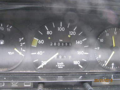 Купить Mercedes-Benz 190, 2.0, 1988 года с пробегом, цена 1592 руб., id 18953