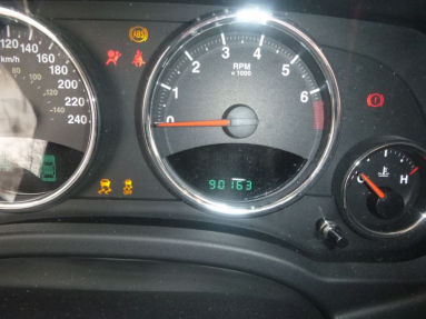 Купить Jeep Compass, 2.0, 2012 года с пробегом, цена 129619 руб., id 18963