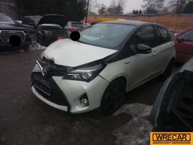 Купить Toyota Yaris, 1.5, 2016 года с пробегом, цена 6436 руб., id 18987
