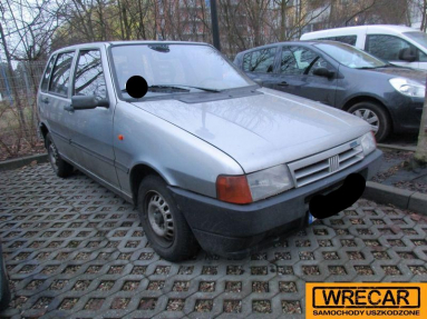 Купить Fiat UNO, 0.9, 2000 года с пробегом, цена 1592 руб., id 19009