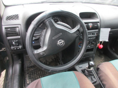 Купить Opel Astra, 1.4, 2001 года с пробегом, цена 1592 руб., id 19012