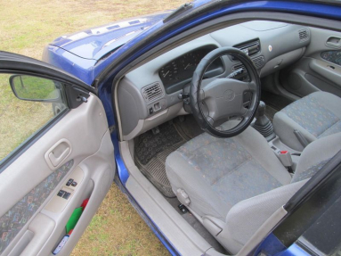 Купить Toyota Corolla, 1.3, 1997 года с пробегом, цена 1592 руб., id 19016