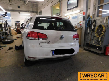 Купить Volkswagen Golf, 1.6, 2012 года с пробегом, цена 11280 руб., id 19019