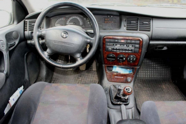 Купить Opel Vectra, 2.0, 1999 года с пробегом, цена 3183 руб., id 19022