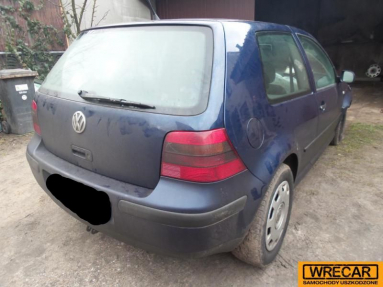 Купить Volkswagen Golf, 1.9, 2000 года с пробегом, цена 1592 руб., id 19056