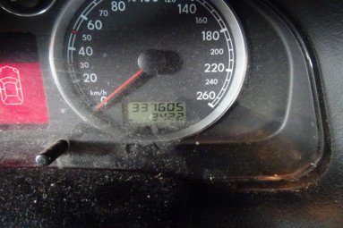 Купить Volkswagen Passat, 1.9, 2003 года с пробегом, цена 1592 руб., id 19059