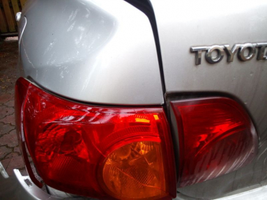Купить Toyota Corolla, 1.4, 2007 года с пробегом, цена 27543 руб., id 19072