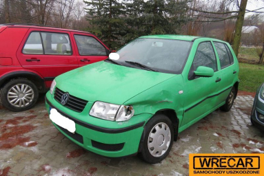 Купить Volkswagen Polo, 1.4, 2000 года с пробегом, цена 1592 руб., id 19100