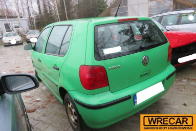 Купить Volkswagen Polo, 1.4, 2000 года с пробегом, цена 1592 руб., id 19100