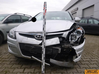 Купить Hyundai i30, 1.6, 2009 года с пробегом, цена 43737 руб., id 19171