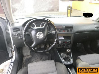 Купить Volkswagen Bora, 1.9, 2004 года с пробегом, цена 19446 руб., id 19182