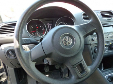 Купить Volkswagen Golf, 1.6, 2013 года с пробегом, цена 333840 руб., id 19213