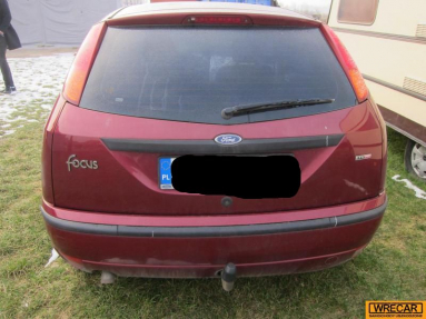 Купить Ford Focus, 1.8, 2003 года с пробегом, цена 1592 руб., id 19243
