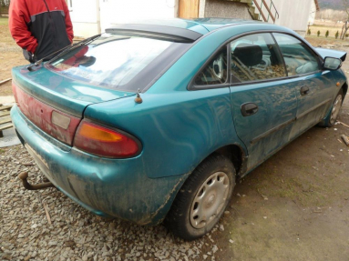 Купить Mazda 323, 1.5, 1996 года с пробегом, цена 1592 руб., id 19258
