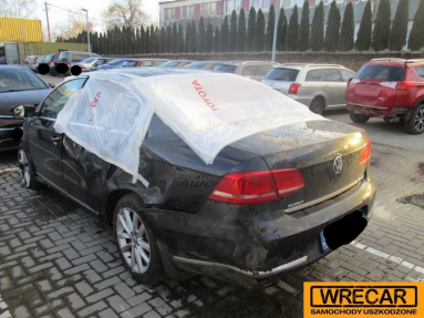 Купить Volkswagen Passat, 2.0, 2011 года с пробегом, цена 3183 руб., id 19260