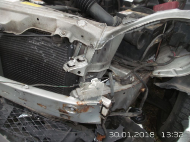 Купить Toyota Yaris, 1.0, 2004 года с пробегом, цена 11349 руб., id 19325
