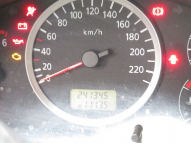 Купить Nissan Almera, 2.2, 2004 года с пробегом, цена 1592 руб., id 19332