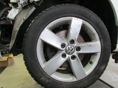 Купить Volkswagen Jetta, 1.6, 2014 года с пробегом, цена 131280 руб., id 19355