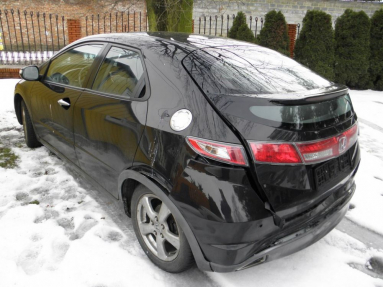 Купить Honda Civic, 1.3, 2008 года с пробегом, цена 17785 руб., id 19379
