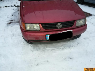 Купить Volkswagen Polo, 1.0, 1998 года с пробегом, цена 1592 руб., id 19389