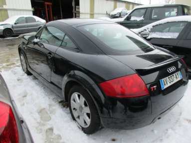 Купить Audi TT, 1.8, 2003 года с пробегом, цена 232525 руб., id 19490