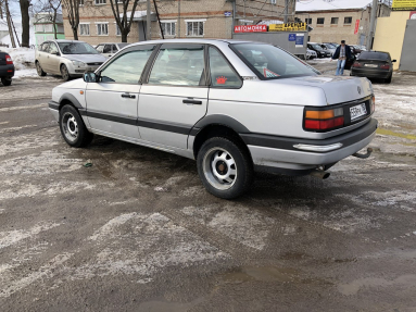 Купить Volkswagen Passat (B3, B4), 1.8, 1989 года с пробегом, цена 85000 руб., id 19580