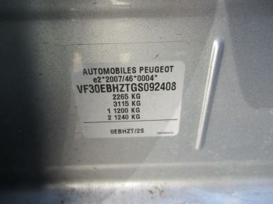 Купить Peugeot 5008, 1.6, 2016 года с пробегом, цена 538961 руб., id 19627