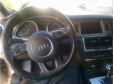 Купить Audi Q7, 3.0, 2015 года с пробегом, цена 1071278 руб., id 19715