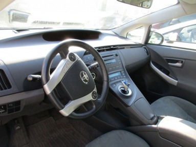 Купить Toyota Prius, 1.8, 2012 года с пробегом, цена 448442 руб., id 19743